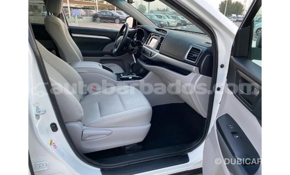 Buy Import Toyota Highlander White Car in Import - Dubai in Barbados Buy Import Toyota Highlander White Car in Import - Dubai in Barbados