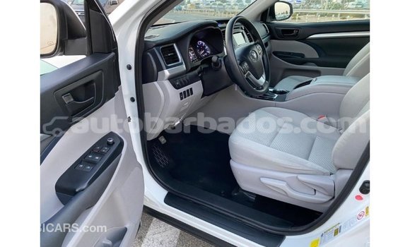 Buy Import Toyota Highlander White Car in Import - Dubai in Barbados Buy Import Toyota Highlander White Car in Import - Dubai in Barbados