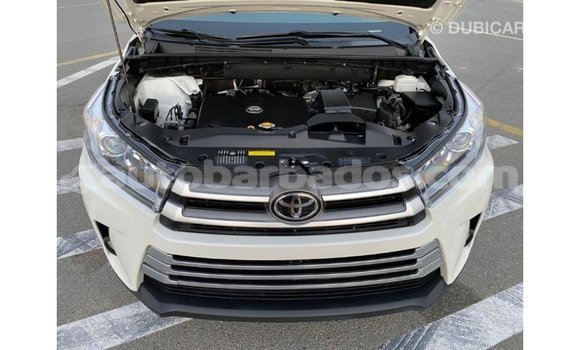 Buy Import Toyota Highlander White Car in Import - Dubai in Barbados Buy Import Toyota Highlander White Car in Import - Dubai in Barbados
