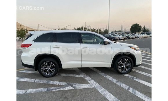 Buy Import Toyota Highlander White Car in Import - Dubai in Barbados Buy Import Toyota Highlander White Car in Import - Dubai in Barbados