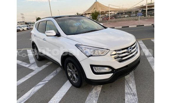 Buy Import Hyundai Santa Fe White Car in Import - Dubai in Barbados Buy Import Hyundai Santa Fe White Car in Import - Dubai in Barbados