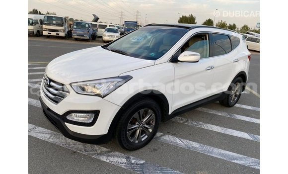 Buy Import Hyundai Santa Fe White Car in Import - Dubai in Barbados Buy Import Hyundai Santa Fe White Car in Import - Dubai in Barbados