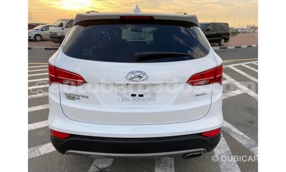 Buy Import Hyundai Santa Fe White Car in Import - Dubai in Barbados Buy Import Hyundai Santa Fe White Car in Import - Dubai in Barbados