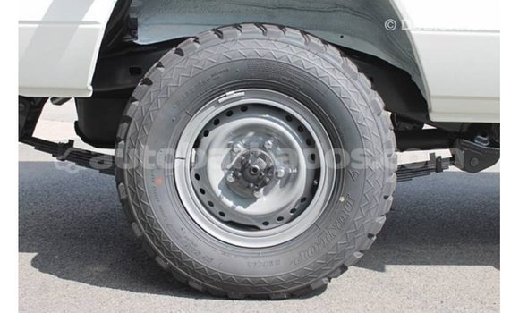 Buy Import Toyota Land Cruiser White Car in Import - Dubai in Barbados Buy Import Toyota Land Cruiser White Car in Import - Dubai in Barbados