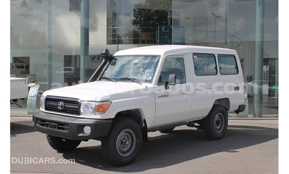 Buy Import Toyota Land Cruiser White Car in Import - Dubai in Barbados Buy Import Toyota Land Cruiser White Car in Import - Dubai in Barbados