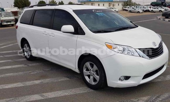 Buy Import Toyota Sienna White Car in Import - Dubai in Barbados Buy Import Toyota Sienna White Car in Import - Dubai in Barbados