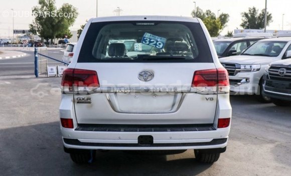 Buy Import Toyota Land Cruiser White Car in Import - Dubai in Barbados Buy Import Toyota Land Cruiser White Car in Import - Dubai in Barbados