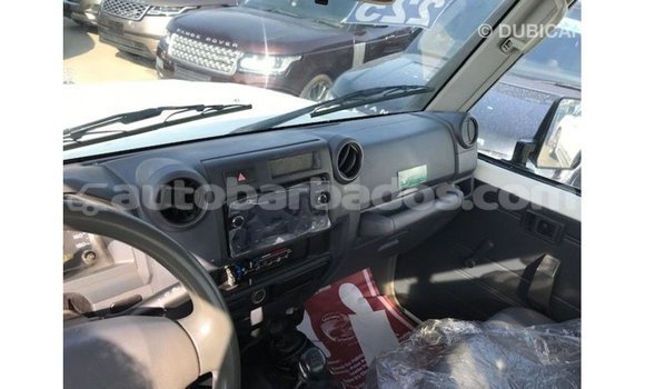 Buy Import Toyota Land Cruiser White Car in Import - Dubai in Barbados Buy Import Toyota Land Cruiser White Car in Import - Dubai in Barbados