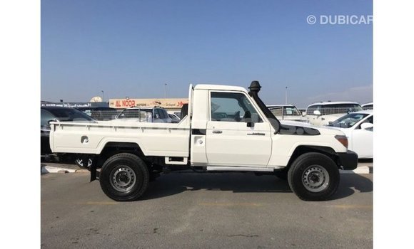 Buy Import Toyota Land Cruiser White Car in Import - Dubai in Barbados Buy Import Toyota Land Cruiser White Car in Import - Dubai in Barbados