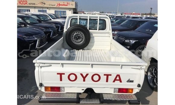 Buy Import Toyota Land Cruiser White Car in Import - Dubai in Barbados Buy Import Toyota Land Cruiser White Car in Import - Dubai in Barbados