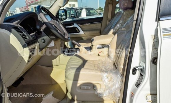 Buy Import Toyota Land Cruiser White Car in Import - Dubai in Barbados Buy Import Toyota Land Cruiser White Car in Import - Dubai in Barbados