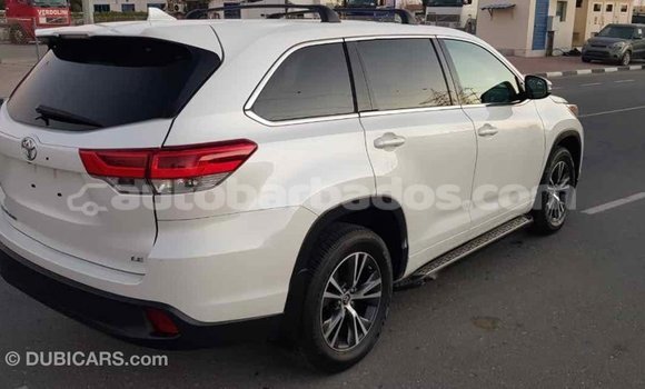 Buy Import Toyota Highlander White Car in Import - Dubai in Barbados Buy Import Toyota Highlander White Car in Import - Dubai in Barbados