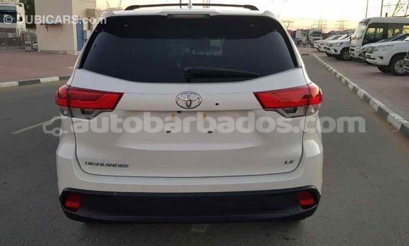 Buy Import Toyota Highlander White Car in Import - Dubai in Barbados Buy Import Toyota Highlander White Car in Import - Dubai in Barbados