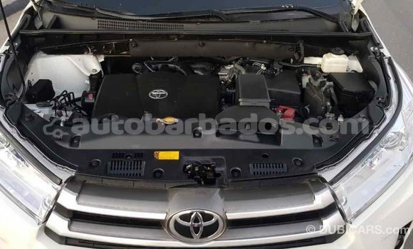 Buy Import Toyota Highlander White Car in Import - Dubai in Barbados Buy Import Toyota Highlander White Car in Import - Dubai in Barbados