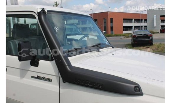 Buy Import Toyota Land Cruiser White Car in Import - Dubai in Barbados Buy Import Toyota Land Cruiser White Car in Import - Dubai in Barbados
