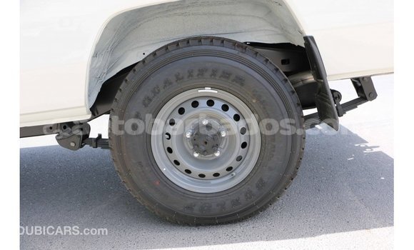 Buy Import Toyota Land Cruiser White Car in Import - Dubai in Barbados Buy Import Toyota Land Cruiser White Car in Import - Dubai in Barbados