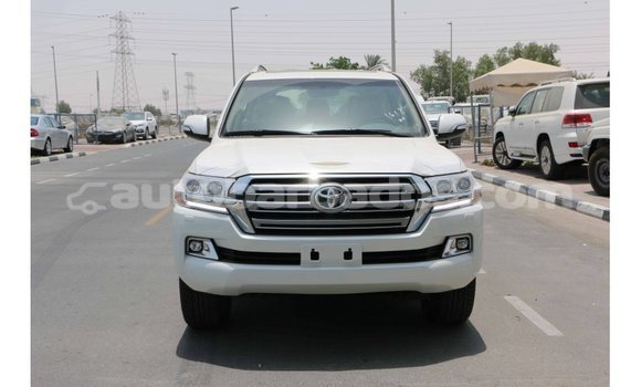 Buy Import Toyota Land Cruiser White Car in Import - Dubai in Barbados Buy Import Toyota Land Cruiser White Car in Import - Dubai in Barbados