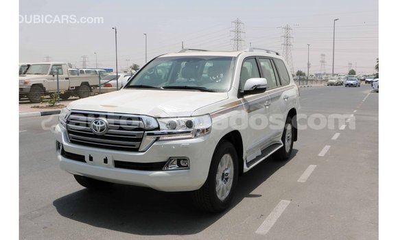 Buy Import Toyota Land Cruiser White Car in Import - Dubai in Barbados Buy Import Toyota Land Cruiser White Car in Import - Dubai in Barbados