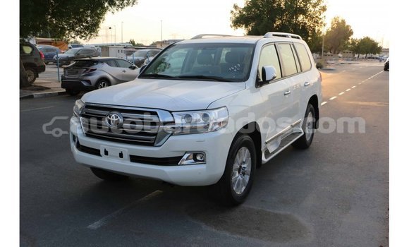 Buy Import Toyota Land Cruiser White Car in Import - Dubai in Barbados Buy Import Toyota Land Cruiser White Car in Import - Dubai in Barbados