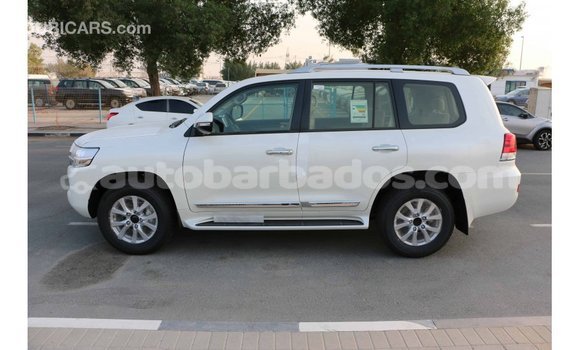 Buy Import Toyota Land Cruiser White Car in Import - Dubai in Barbados Buy Import Toyota Land Cruiser White Car in Import - Dubai in Barbados