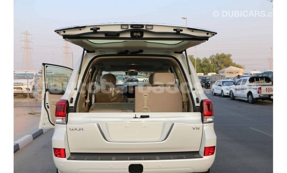 Buy Import Toyota Land Cruiser White Car in Import - Dubai in Barbados Buy Import Toyota Land Cruiser White Car in Import - Dubai in Barbados