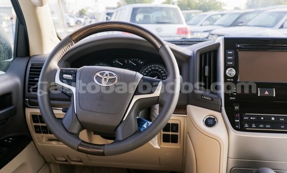 Buy Import Toyota Land Cruiser White Car in Import - Dubai in Barbados Buy Import Toyota Land Cruiser White Car in Import - Dubai in Barbados