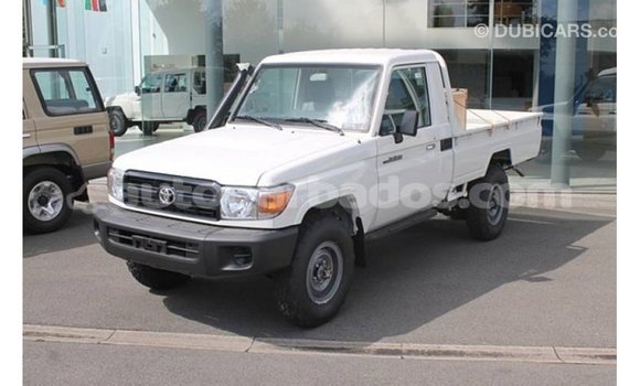 Buy Import Toyota Land Cruiser White Car in Import - Dubai in Barbados Buy Import Toyota Land Cruiser White Car in Import - Dubai in Barbados