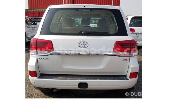 Buy Import Toyota Land Cruiser White Car in Import - Dubai in Barbados Buy Import Toyota Land Cruiser White Car in Import - Dubai in Barbados