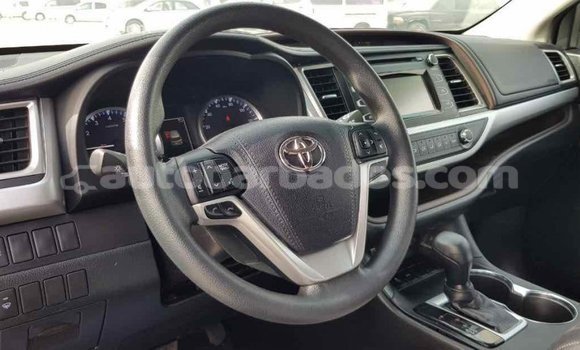 Buy Import Toyota Highlander Brown Car in Import - Dubai in Barbados Buy Import Toyota Highlander Brown Car in Import - Dubai in Barbados