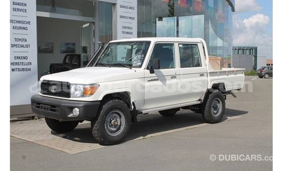 Buy Import Toyota Land Cruiser White Car in Import - Dubai in Barbados Buy Import Toyota Land Cruiser White Car in Import - Dubai in Barbados