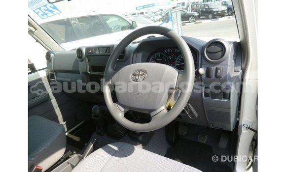 Buy Import Toyota Land Cruiser White Car in Import - Dubai in Barbados Buy Import Toyota Land Cruiser White Car in Import - Dubai in Barbados