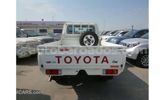 Buy Import Toyota Land Cruiser White Car in Import - Dubai in Barbados Buy Import Toyota Land Cruiser White Car in Import - Dubai in Barbados