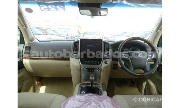 Buy Import Toyota Land Cruiser White Car in Import - Dubai in Barbados Buy Import Toyota Land Cruiser White Car in Import - Dubai in Barbados