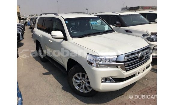 Buy Import Toyota Land Cruiser White Car in Import - Dubai in Barbados Buy Import Toyota Land Cruiser White Car in Import - Dubai in Barbados