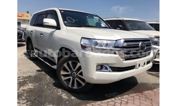 Buy Import Toyota Land Cruiser White Car in Import - Dubai in Barbados Buy Import Toyota Land Cruiser White Car in Import - Dubai in Barbados