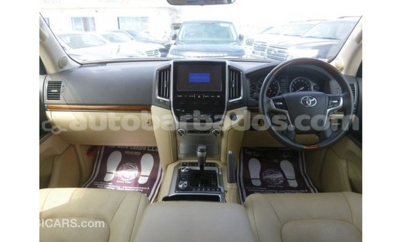 Buy Import Toyota Land Cruiser White Car in Import - Dubai in Barbados Buy Import Toyota Land Cruiser White Car in Import - Dubai in Barbados