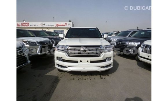 Buy Import Toyota Land Cruiser White Car in Import - Dubai in Barbados Buy Import Toyota Land Cruiser White Car in Import - Dubai in Barbados