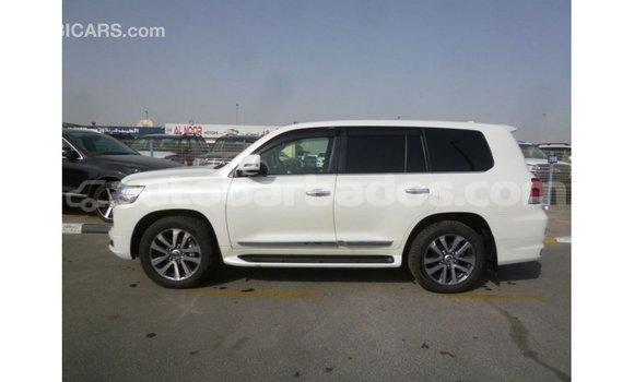 Buy Import Toyota Land Cruiser White Car in Import - Dubai in Barbados Buy Import Toyota Land Cruiser White Car in Import - Dubai in Barbados