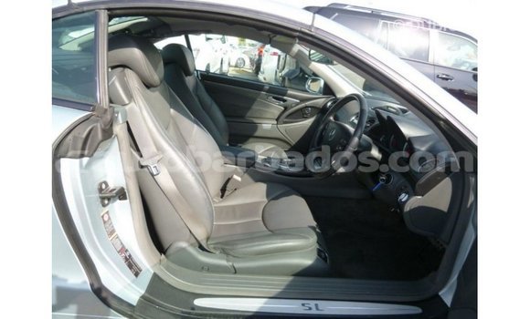 Buy Import Mercedes-Benz 190 (W201) Other Car in Import - Dubai in Barbados Buy Import Mercedes-Benz 190 (W201) Other Car in Import - Dubai in Barbados