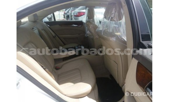 Buy Import Mercedes-Benz 190 (W201) White Car in Import - Dubai in Barbados Buy Import Mercedes-Benz 190 (W201) White Car in Import - Dubai in Barbados