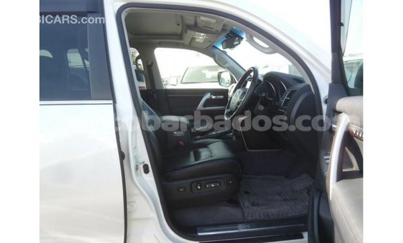 Buy Import Toyota Land Cruiser White Car in Import - Dubai in Barbados Buy Import Toyota Land Cruiser White Car in Import - Dubai in Barbados