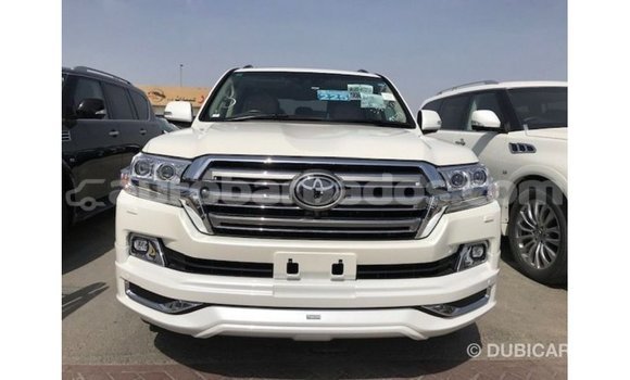 Buy Import Toyota Land Cruiser White Car in Import - Dubai in Barbados Buy Import Toyota Land Cruiser White Car in Import - Dubai in Barbados