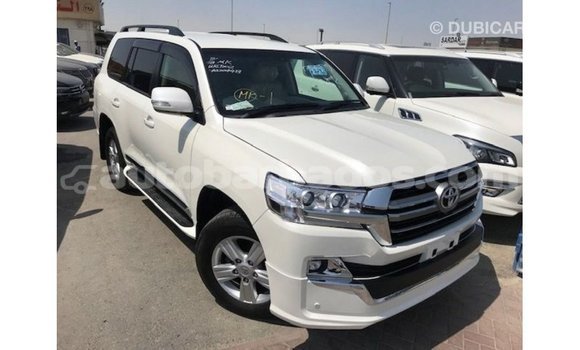 Buy Import Toyota Land Cruiser White Car in Import - Dubai in Barbados Buy Import Toyota Land Cruiser White Car in Import - Dubai in Barbados