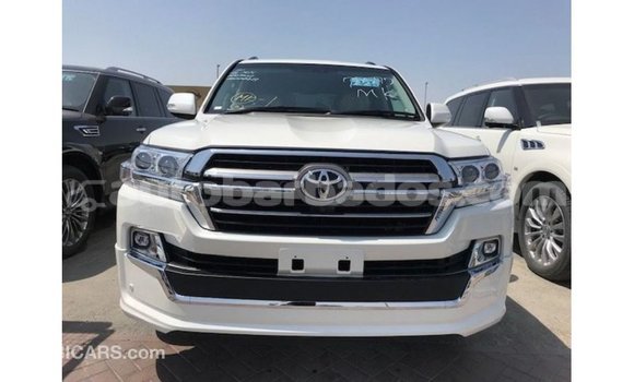 Buy Import Toyota Land Cruiser White Car in Import - Dubai in Barbados Buy Import Toyota Land Cruiser White Car in Import - Dubai in Barbados