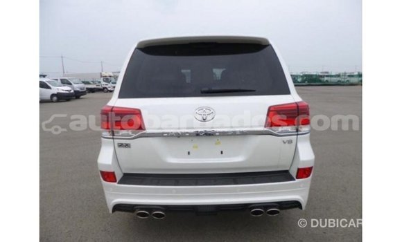 Buy Import Toyota Land Cruiser White Car in Import - Dubai in Barbados Buy Import Toyota Land Cruiser White Car in Import - Dubai in Barbados