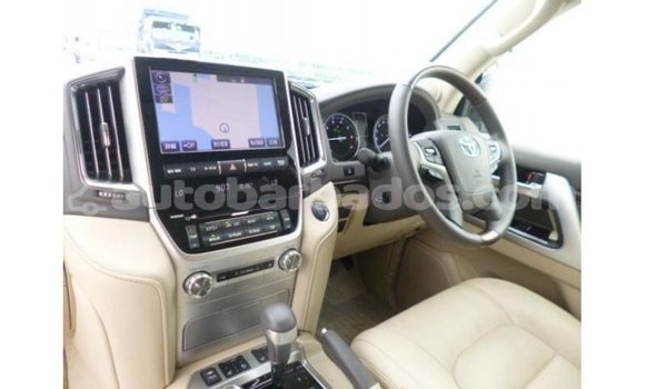 Buy Import Toyota Land Cruiser White Car in Import - Dubai in Barbados Buy Import Toyota Land Cruiser White Car in Import - Dubai in Barbados