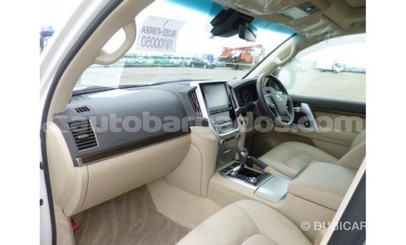 Buy Import Toyota Land Cruiser White Car in Import - Dubai in Barbados Buy Import Toyota Land Cruiser White Car in Import - Dubai in Barbados