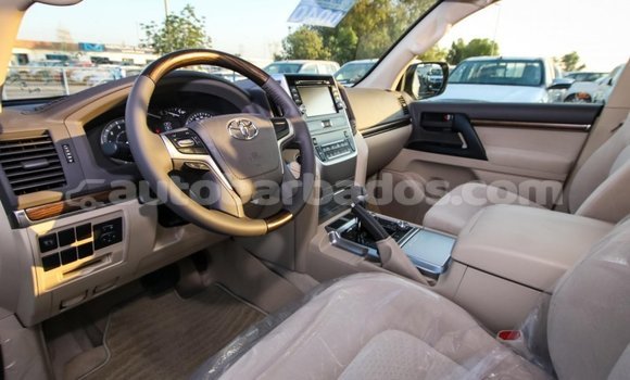 Buy Import Toyota Land Cruiser White Car in Import - Dubai in Barbados Buy Import Toyota Land Cruiser White Car in Import - Dubai in Barbados