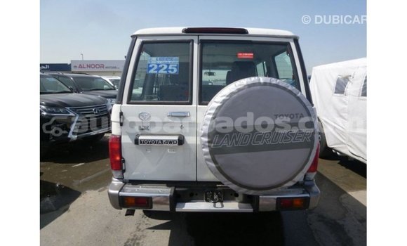 Buy Import Toyota Land Cruiser White Car in Import - Dubai in Barbados Buy Import Toyota Land Cruiser White Car in Import - Dubai in Barbados