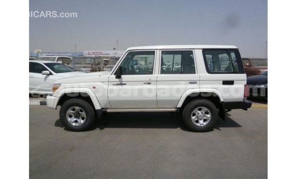Buy Import Toyota Land Cruiser White Car in Import - Dubai in Barbados Buy Import Toyota Land Cruiser White Car in Import - Dubai in Barbados